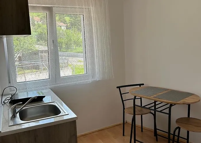 Dunjic Prolom Banja * Prolomska Banja